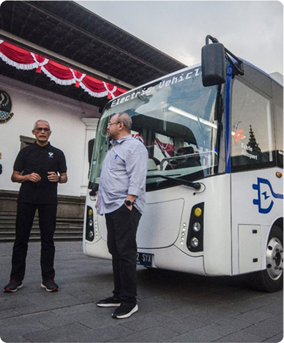 VKTR and Jasa Sarana Prepare Electric Buses for Greater Bandung